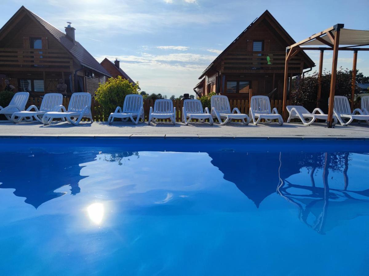 Miodowa Sadyba Domki Caloroczne Kluczbork Ligota Zamecka Luaran gambar