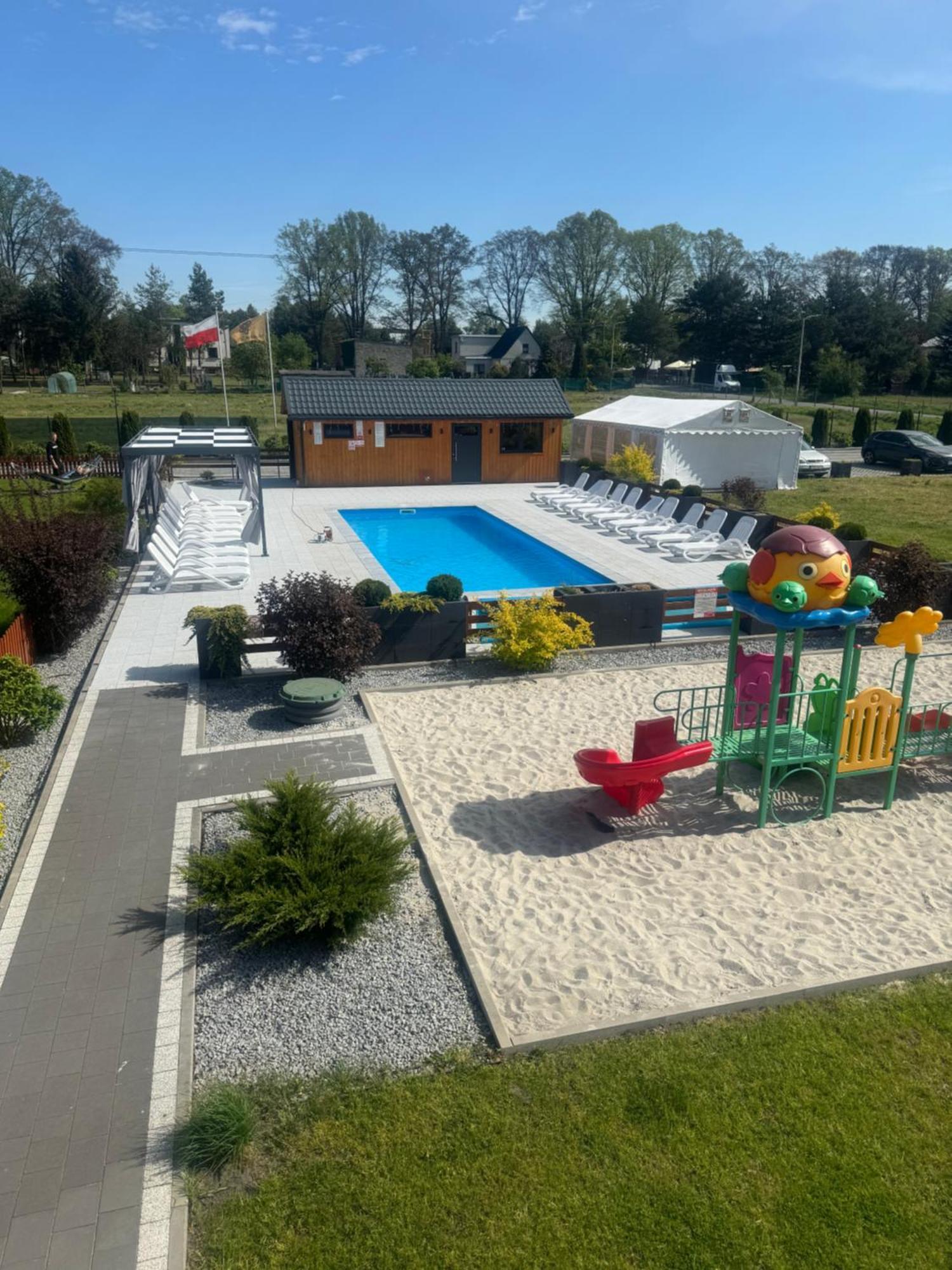 Miodowa Sadyba Domki Caloroczne Kluczbork Ligota Zamecka Luaran gambar